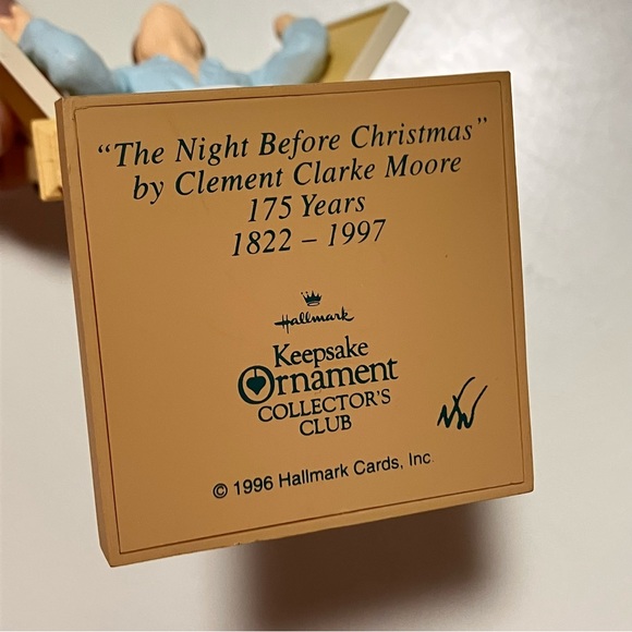 Hallmark Keepsake Christmas Ornament Collector's Club 1997 Away To The Window - Picture 8 of 8